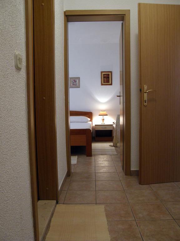 Apartments Mandic Tučepi Zimmer foto
